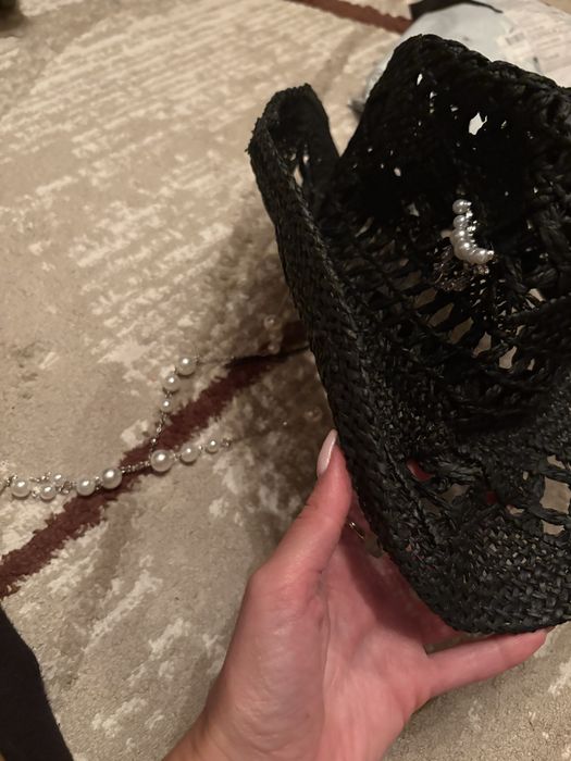 Плетена дамса шапка