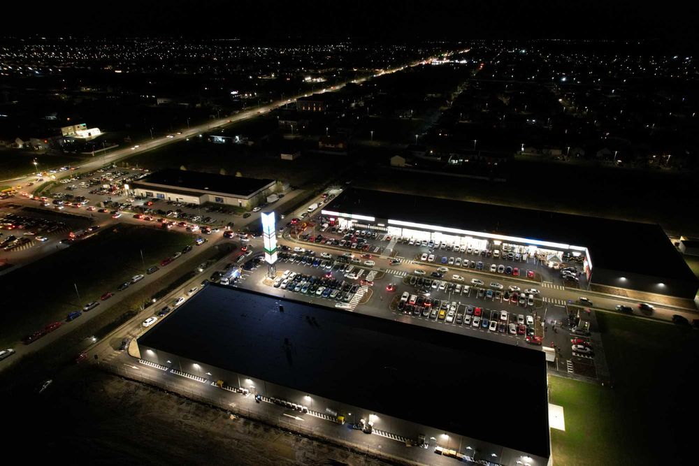 Inchiriem spatiu comercial 187 mp Funshop Park Mosnita, Timis