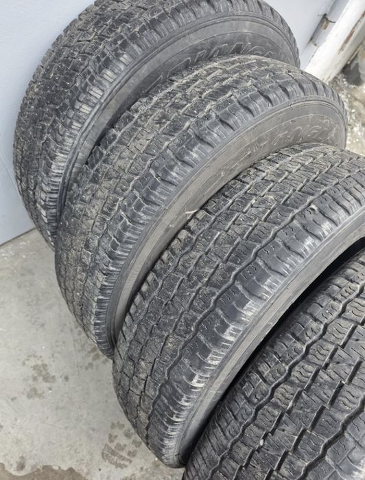 Продам.  Шины на газель TRIANGEL.