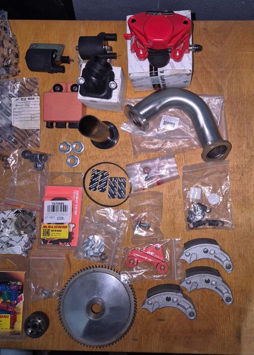 Piese noi Gilera Runner fxr 125 180 Piaggio SKR Hexagon Typhoon Skipper Aprilia sr 125 150 Malossi Polini