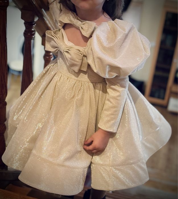 Платье для девочек. Нарядное праздничное новогоднее