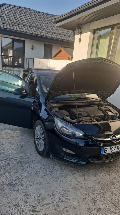Opel Astra J Limousine 1.7 cdti