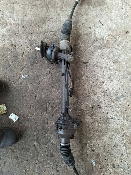 кормилна рейка шкода октавия 3 4 SKODA Octavia 3 4 5Q1423051AT /13-25/