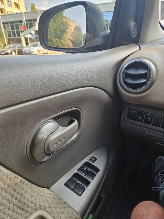 Продавам Nissan Note