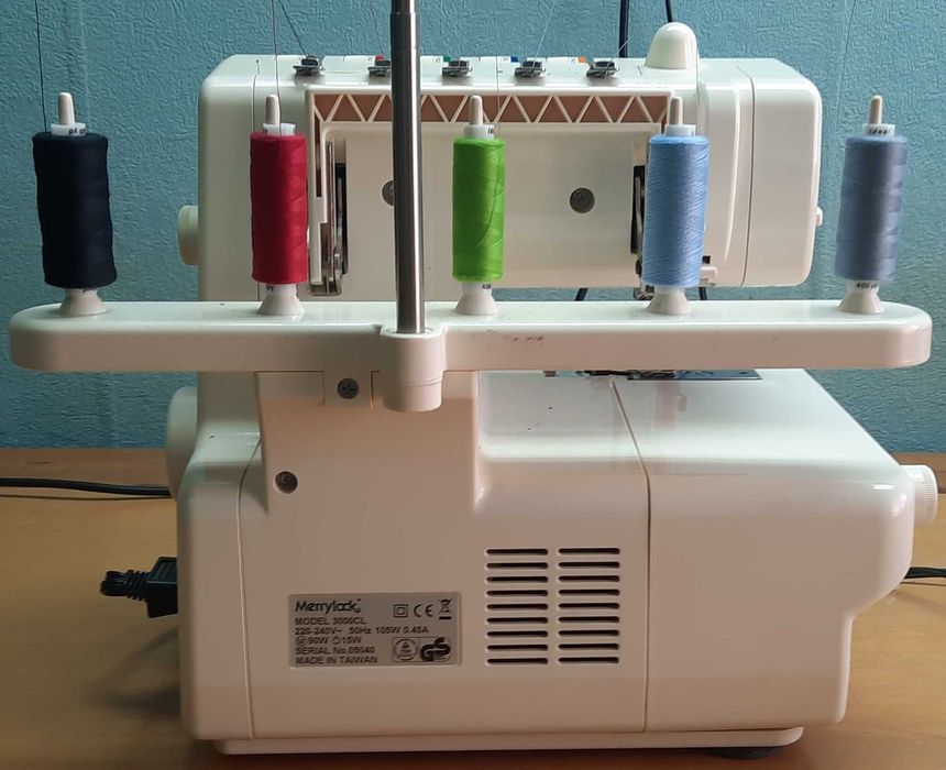 Коверлок Merrylock model 3000CL