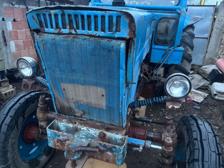Трактор / МТЗ - 80
