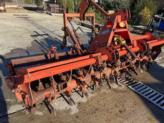 Freza rotativa de pamant