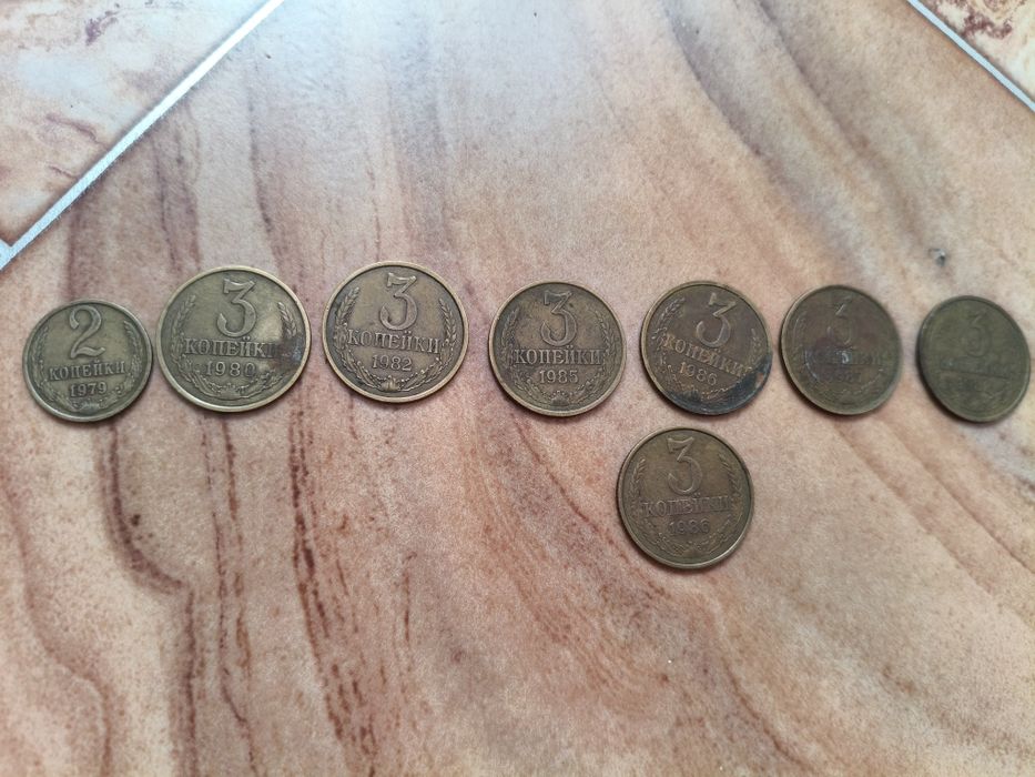 Продам монеты разные