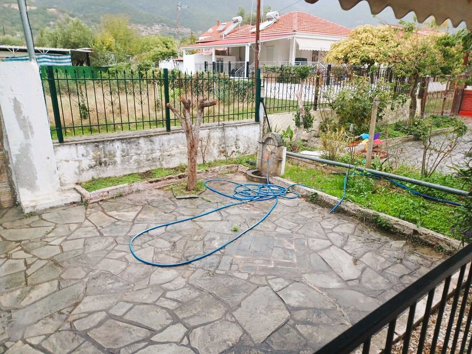 Продава къща 62 м2 с двор 229 м2 в кв. Ривиера, Аспровалта, Гърция