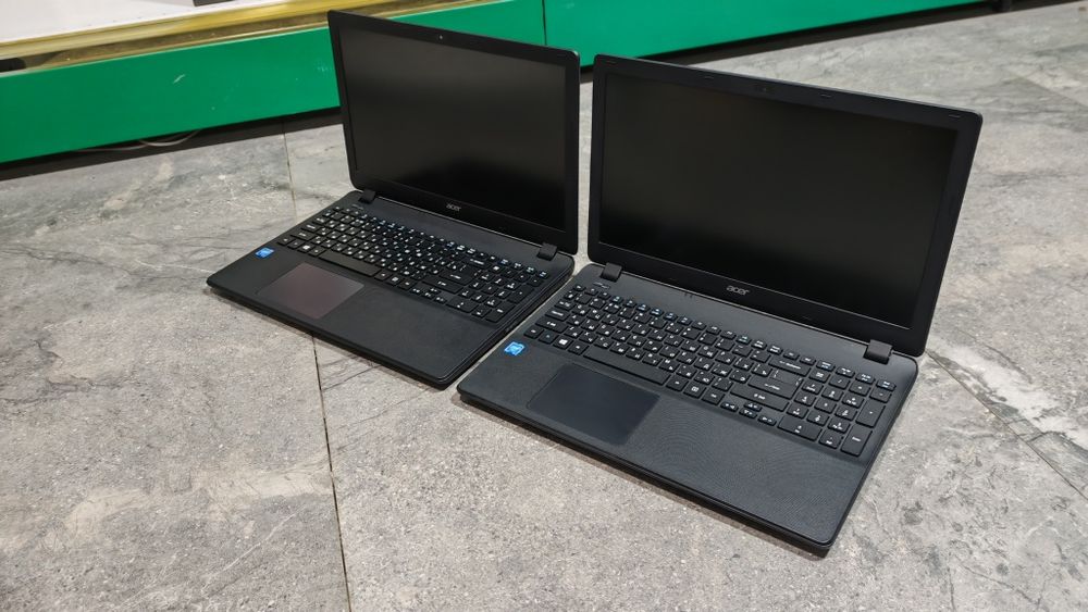 Продам офисный ноутбук Acer