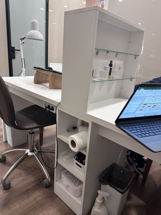 Маникюрный стол для двух мастеров