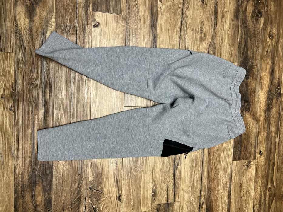 Nike Tech Fleece Utility size XS