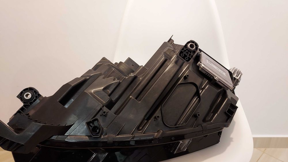 far dreapta skoda octavia 4 LED complet echipat