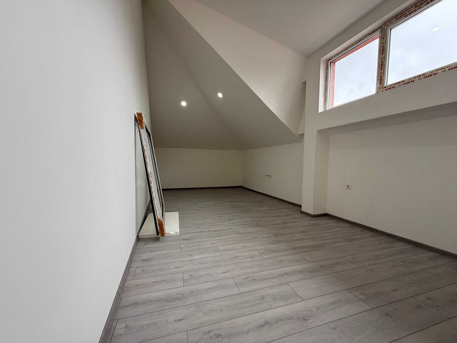 Продава се Тристаен апартамент в Габрово, Център - 132 кв.м за 556 €/кв.м - Снимка #6