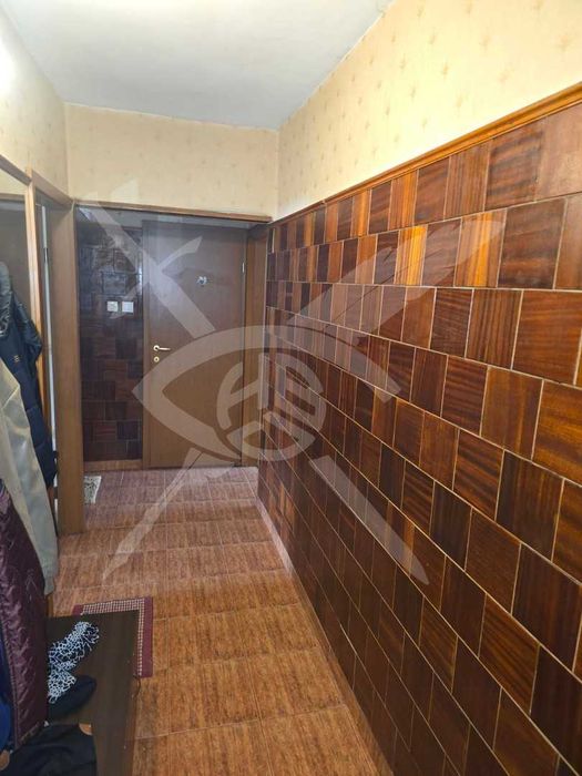 Двустаен апартамент в жк. Връбница 1 № 98128