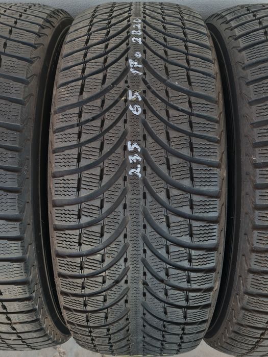 Зимни гуми за Джип 4 броя MICHELIN Latitude Alpin 235 65 R17 дот 2820
