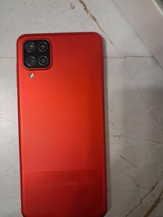 Продам сотовый телефон Самсунг