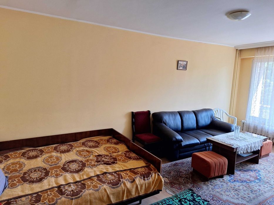 Дава се под наем Едностаен апартамент в София, Толстой - 50 кв.м за 299 € - Снимка #1