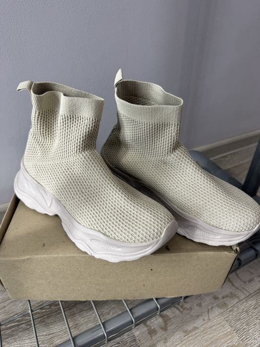 Продаю обувь разной категории