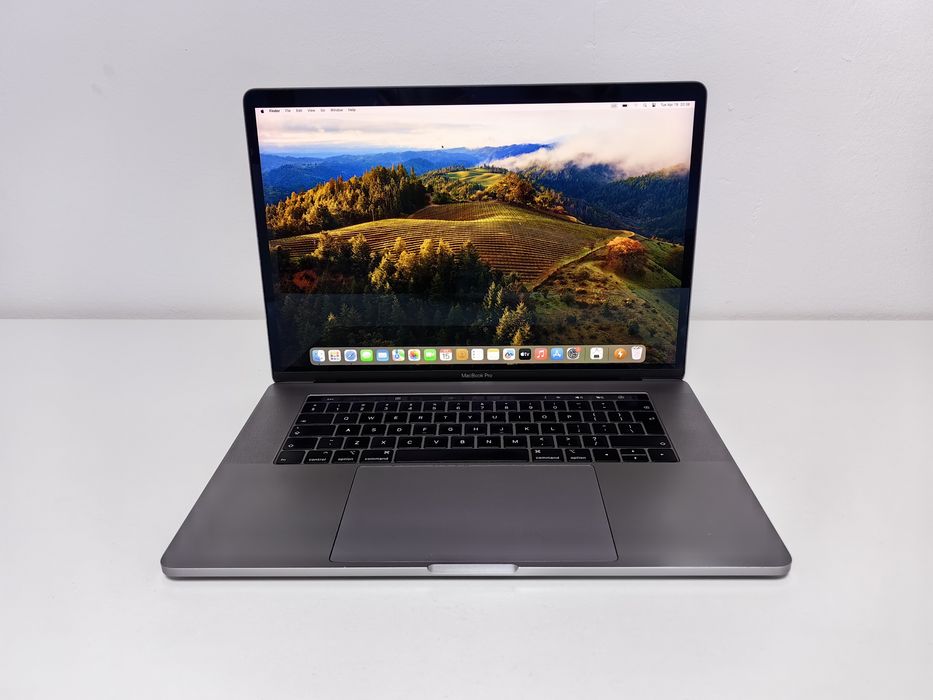 Laptop MacBook PRO 15 Retina i7   TOUCHBAR  Factura  GARANTIE 1 an