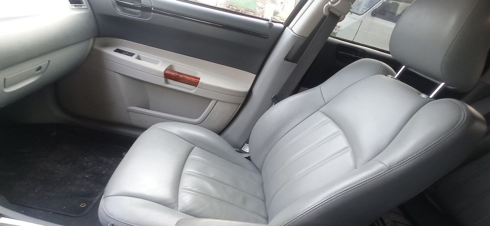 Chrysler 300c 5.7 HEMI Бартер 4х4 LPG PRINS