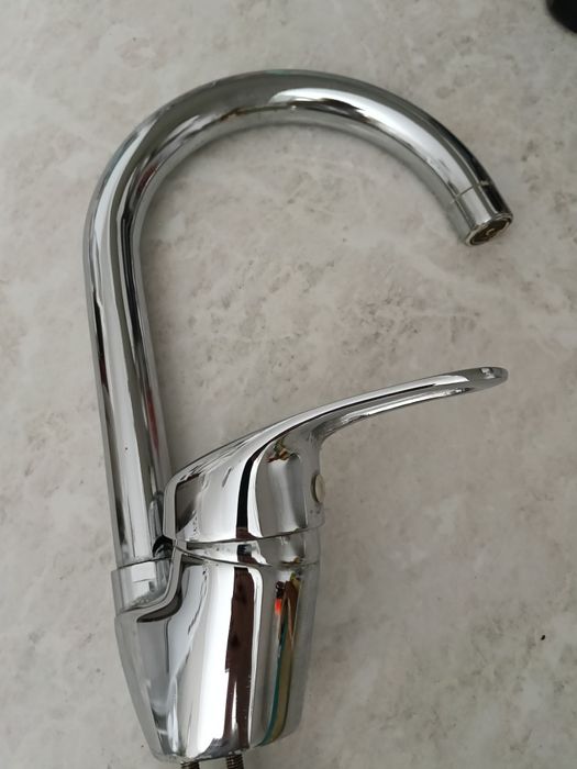 Смеситель для раковины