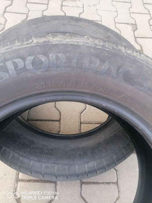2 бр. Летни гуми  205 60 16