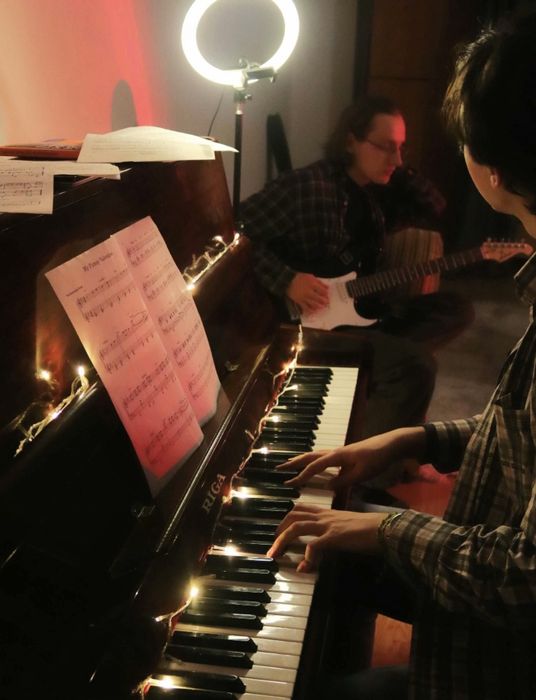 Обучение гитара / фортепиано / вокал