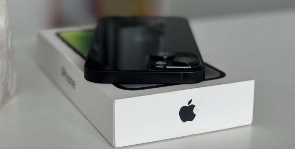 Айфон 14 продаеться в хорошем состоянии