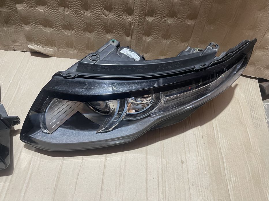Faruri Far stanga dreapta LED Range Rover Evoque 2.2 d 2010-2015