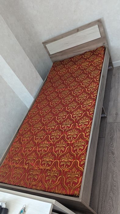 Продам кровать однуспалку