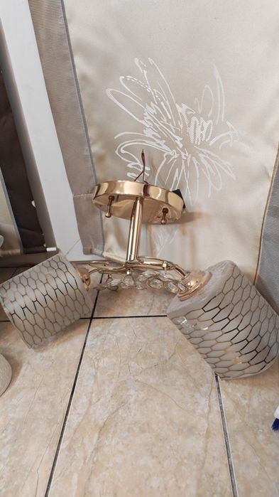 Продам люстру  за 2000