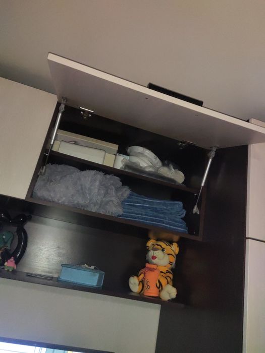 Продам новую стенку