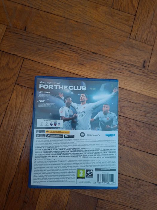Игра Fc25 за ps5 + метална кутия