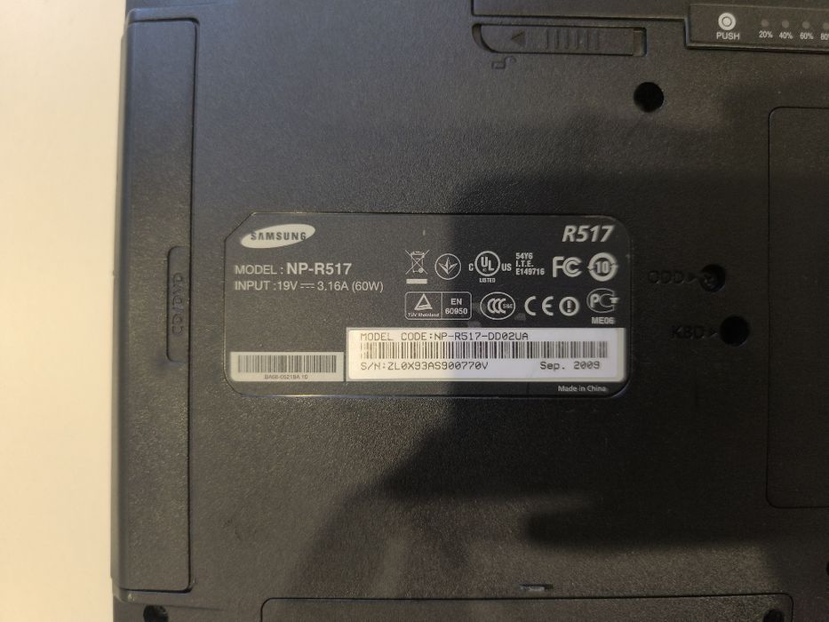 Ноутбук Samsung np