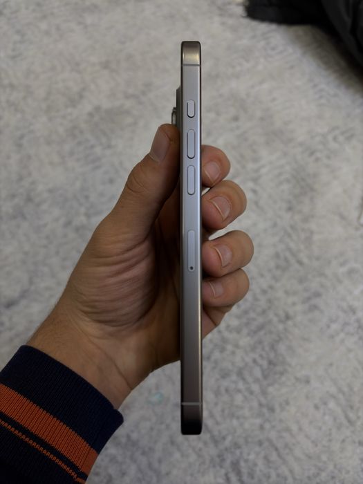 Iphone 16 pro max Natural titanium