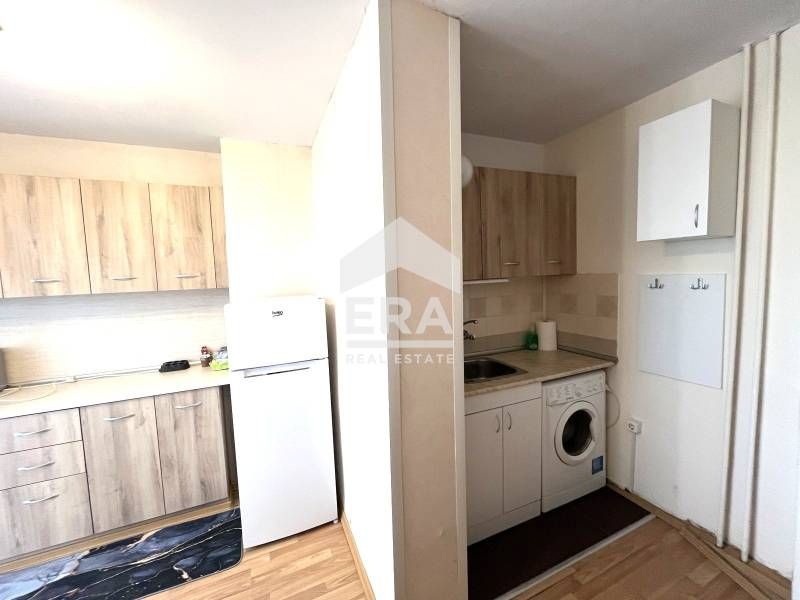 Тристаен апартамент в ж.к. Младост 4