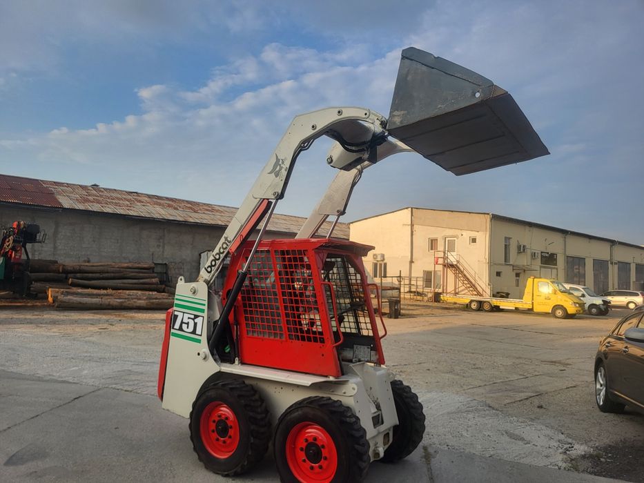 Mini incarcator Bobcat