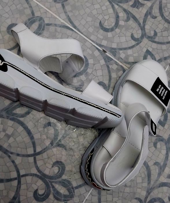 Сандали летнее белые