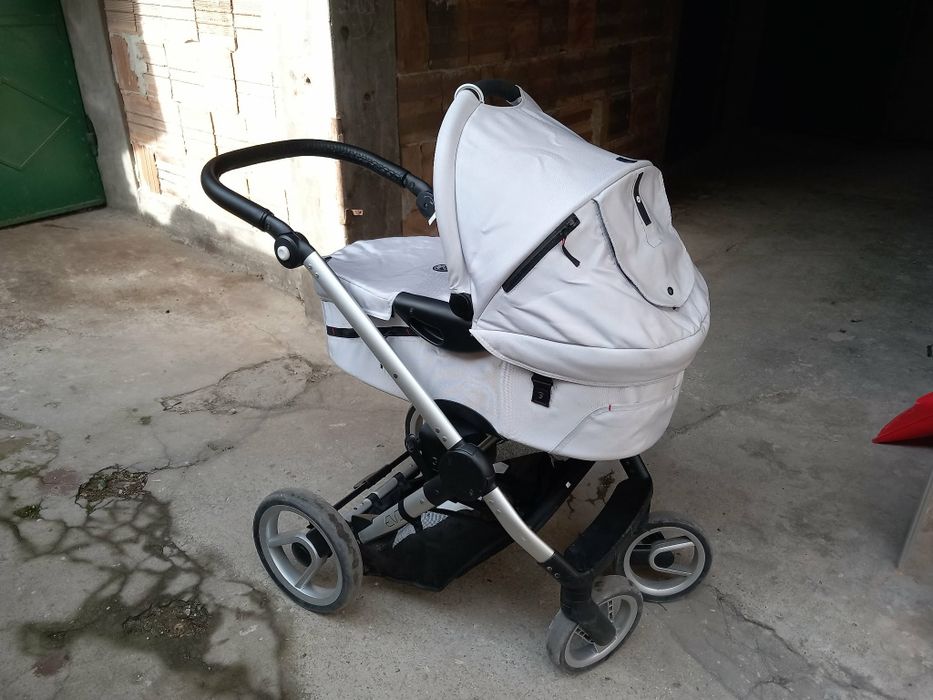 Количка Mutsy Evo