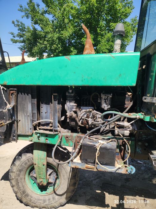 TTZ traktor sotiladi