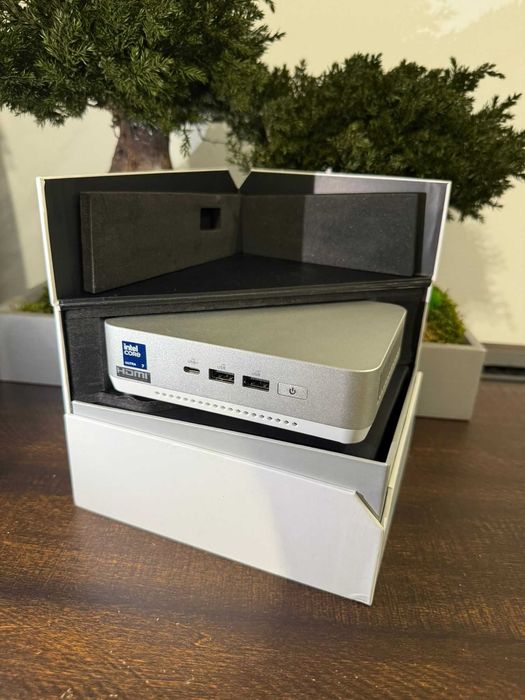 Asus NUC 14 Pro Plus - Ultra 7 155H + 16 GB RAM + 1TB SSD