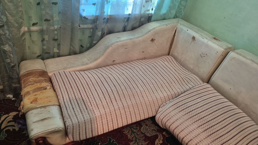 Тез арада диван сатылады!СРОЧНО