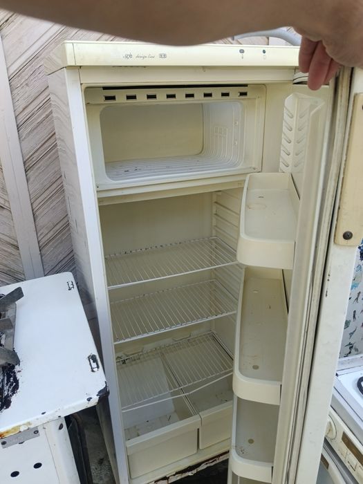 Холадилник  родной ремонт бомаган