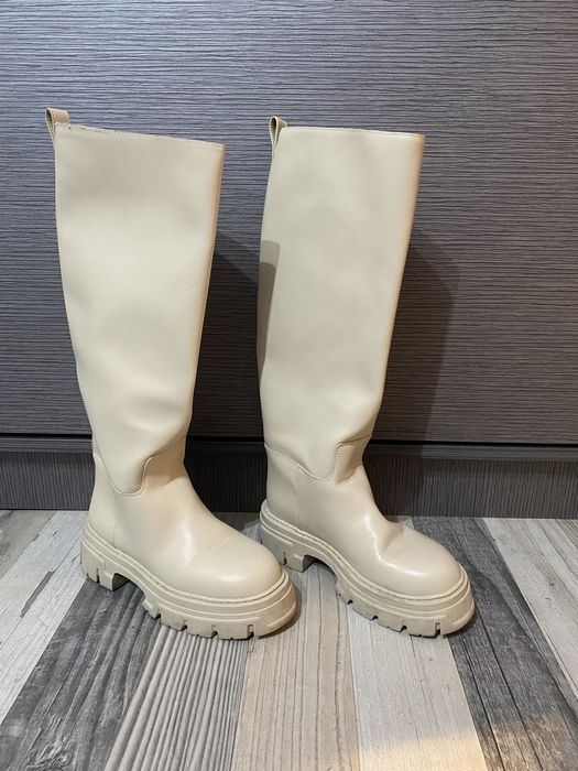 Дамски ботуши HM