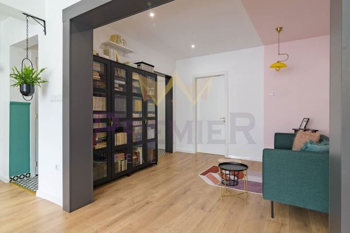 Дава се под наем Тристаен апартамент в Варна, ВИНС - 78 кв.м за 816 € - Снимка #6