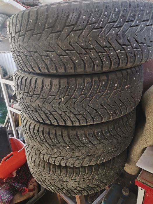 Продам шины зимние с дисками