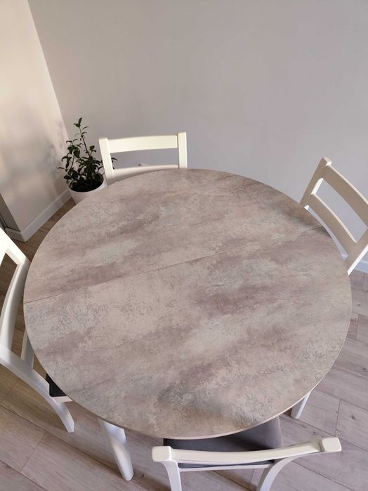 Стол раздвижной  (без стульев)