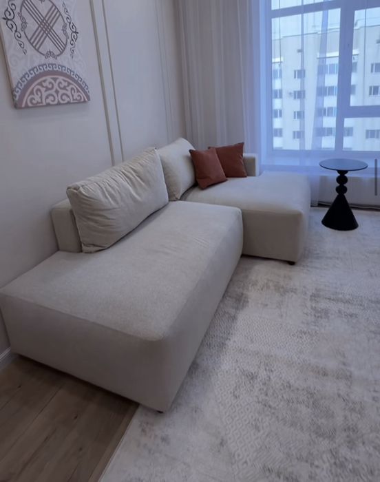 Продам диван угловой