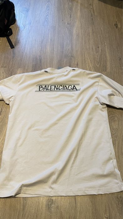 tricou balenciaga